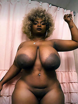 Nude African